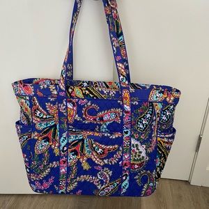 Vera Bradley zip top tote